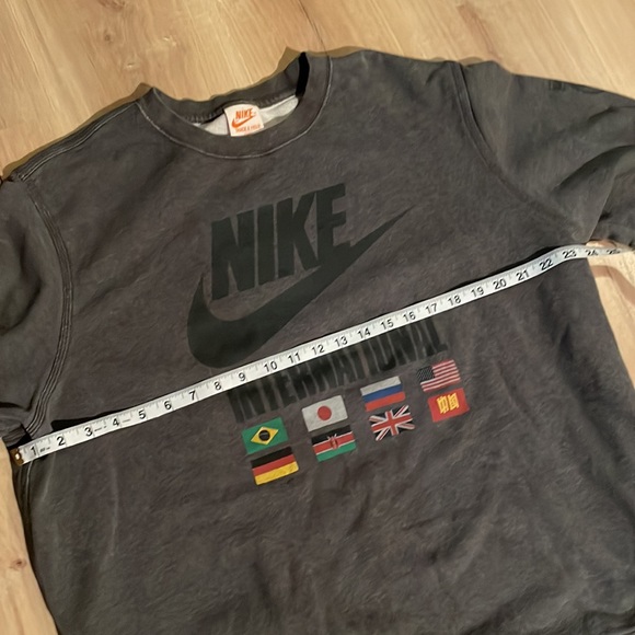 Nike Track and Field Gray Crewneck Sweat-shirt. Size XXL. Good condition! - Picture 2 of 6